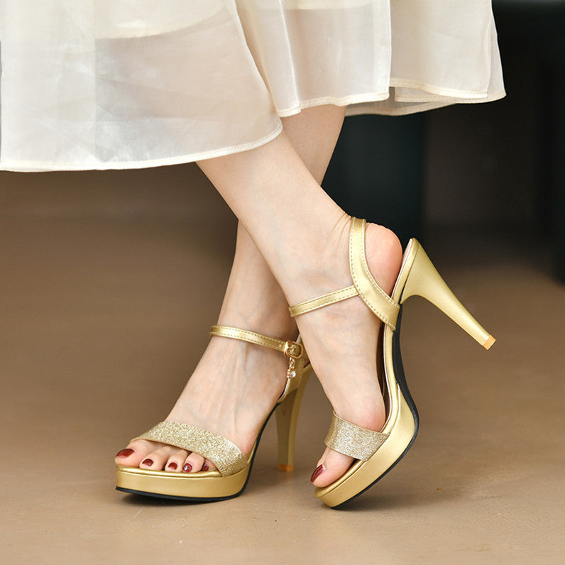 Chic Orthopedic Sandals with Unique Design