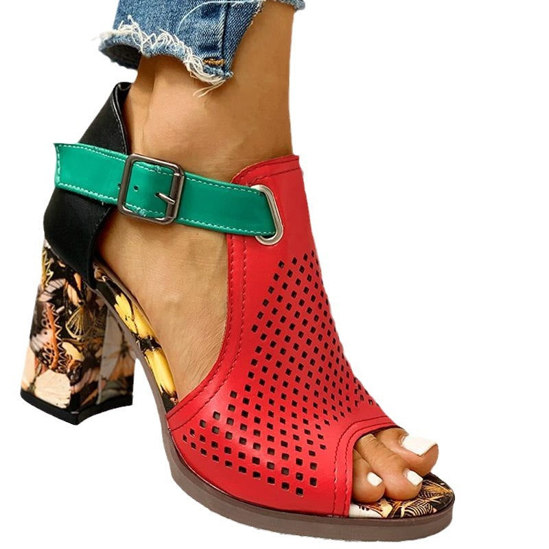Chic Orthopedic Sandals with Unique Design