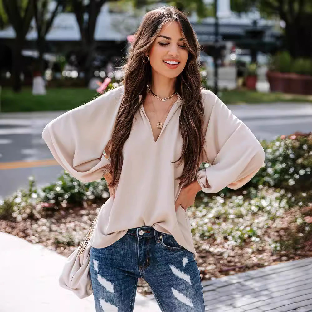 Well Tailored Blouse with a Graceful Silhouette