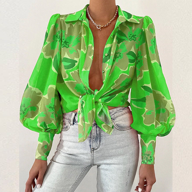 Classic Vintage Blouse with a Flattering Fit