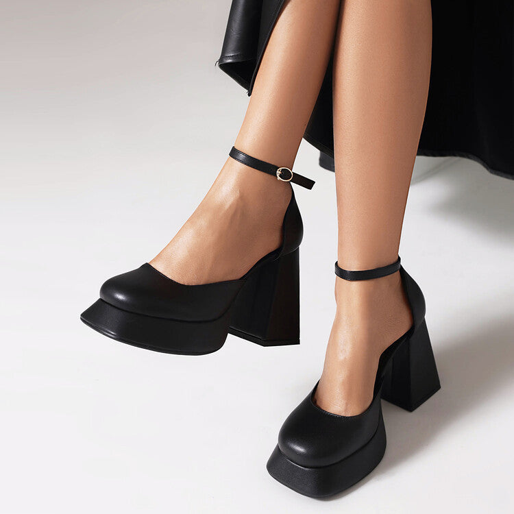 Chic Orthopedic Sandals with Unique Design