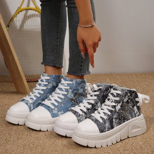 Classic Orthopedic Sneakers with Timeless Style