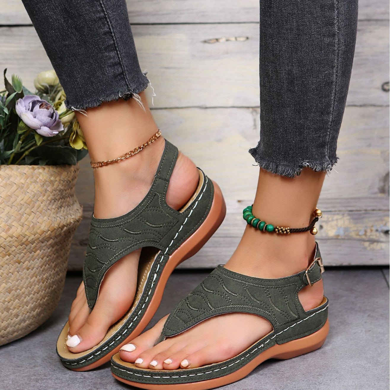 Graceful Orthopedic Sandals for Modern Look
