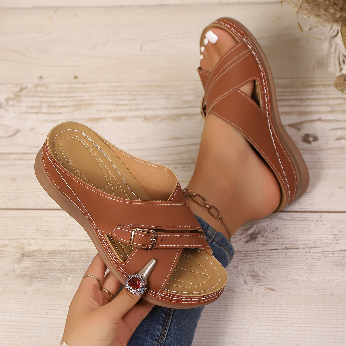 Graceful Orthopedic Sandals for Modern Look