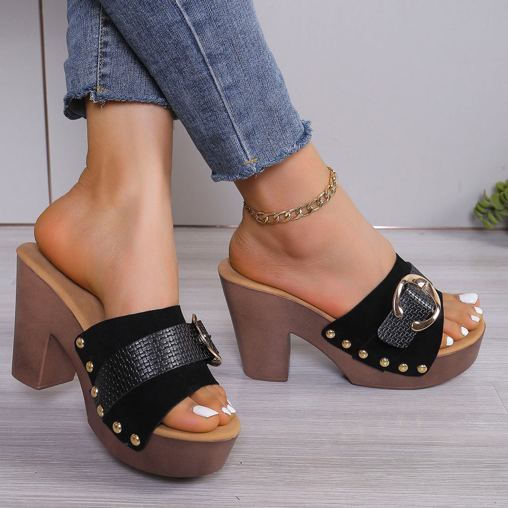 Classic Orthopedic Sandals with Timeless Style