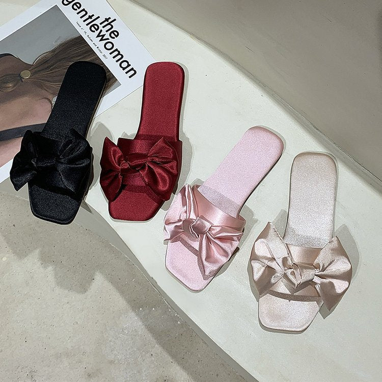 Graceful Orthopedic Sandals for Modern Look