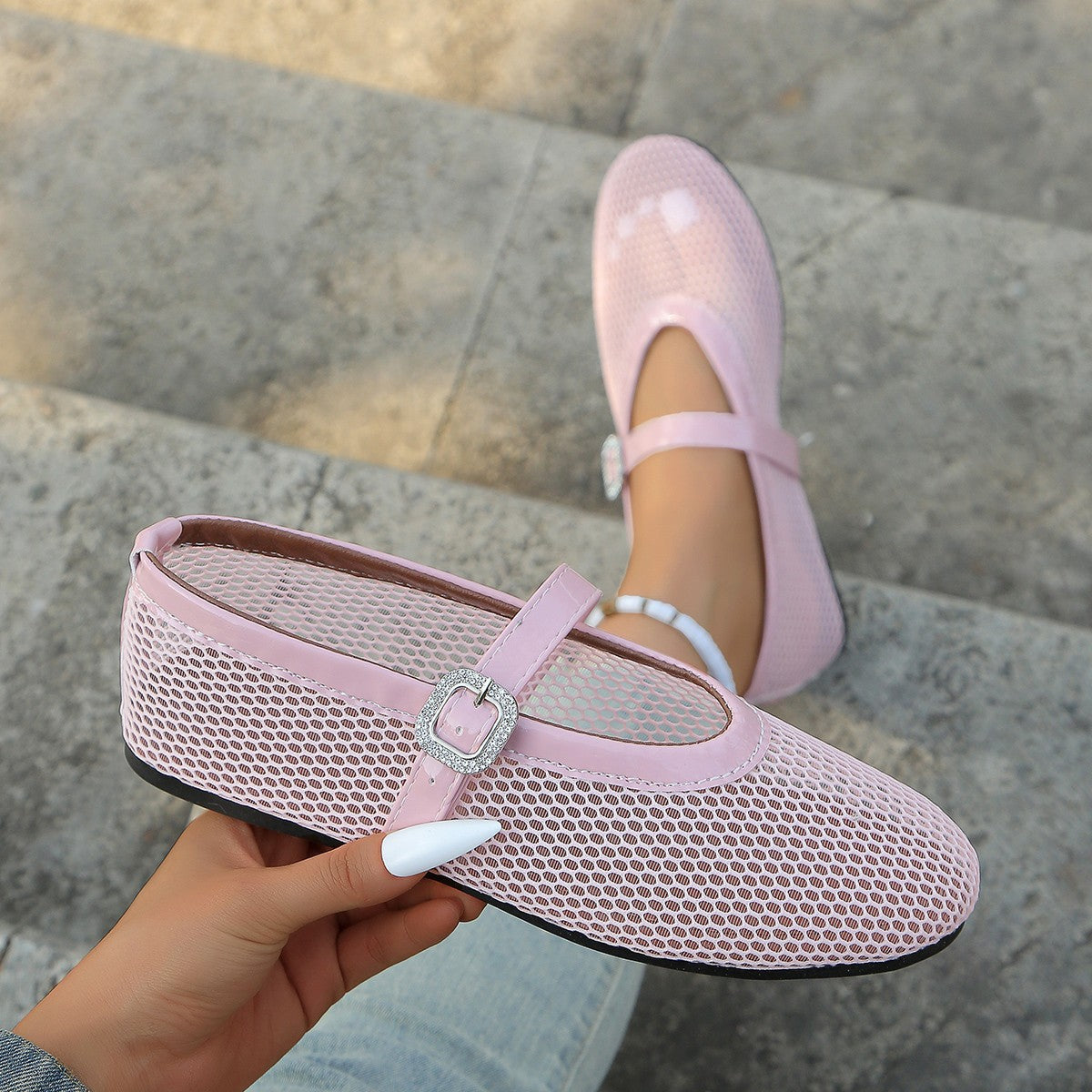 Graceful Orthopedic Sandals for Modern Look