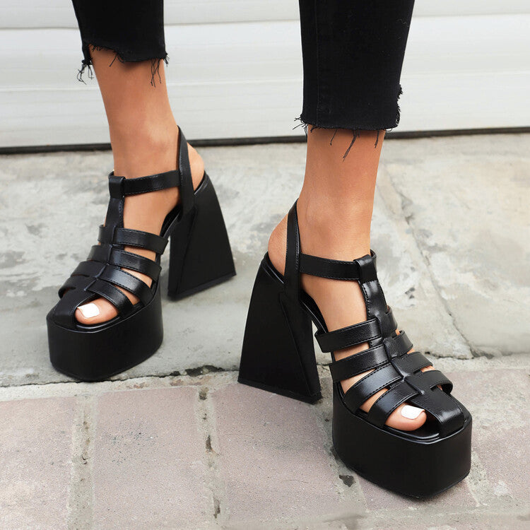 Graceful Orthopedic Sandals for Modern Look