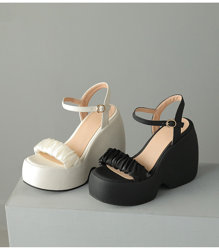 Classic Orthopedic Sandals with Timeless Style