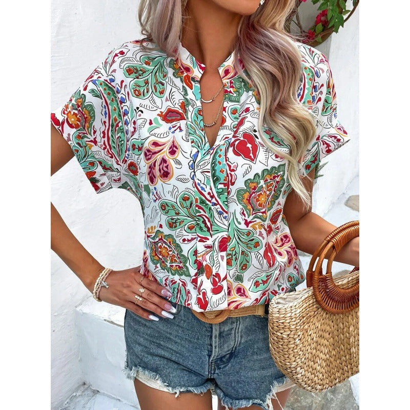Beautifully Crafted Blouse in a Classic Style