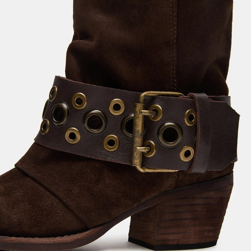 Graceful Orthopedic Boots for Modern Look