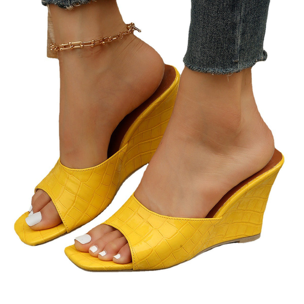Beautifully Crafted Orthopedic Sandals
