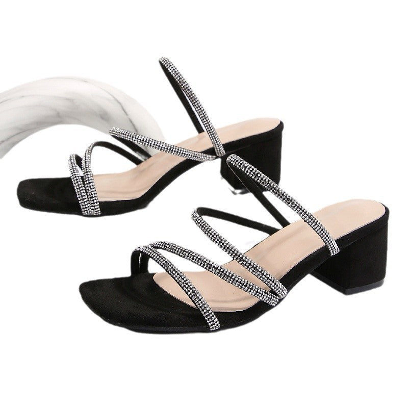 Graceful Orthopedic Sandals for Modern Look