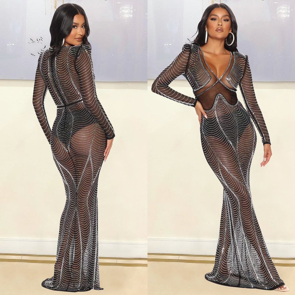 Well Tailored Dress with a Graceful Silhouette