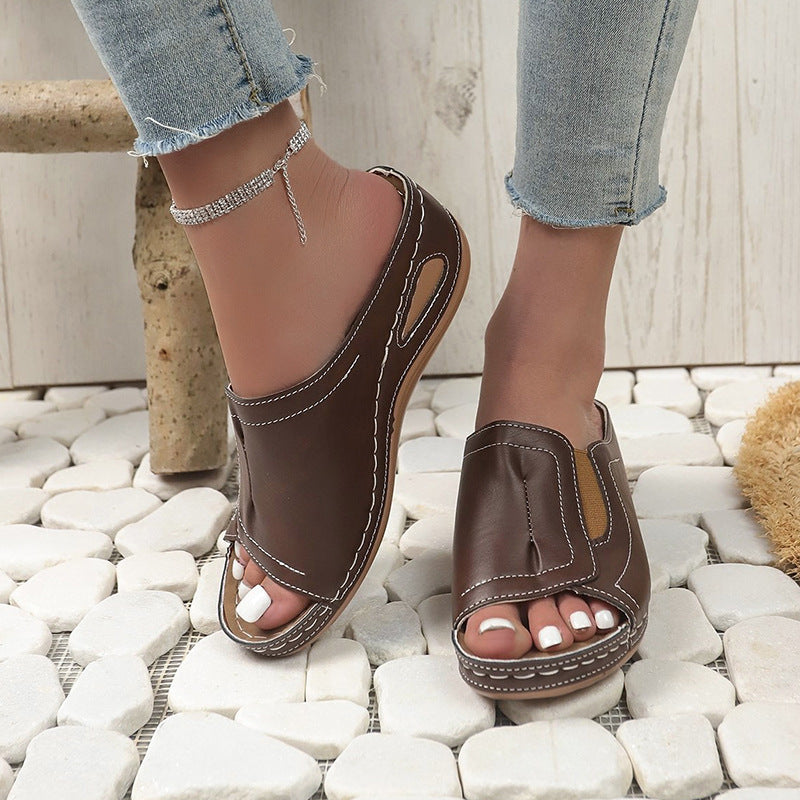 Chic Orthopedic Sandals with Unique Design