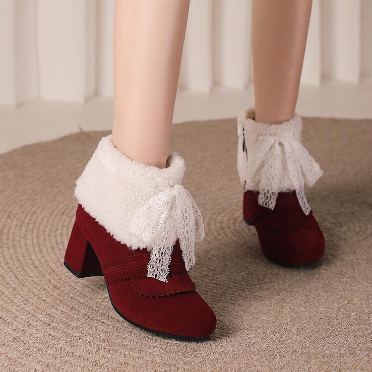 Graceful Orthopedic Boots for Modern Look