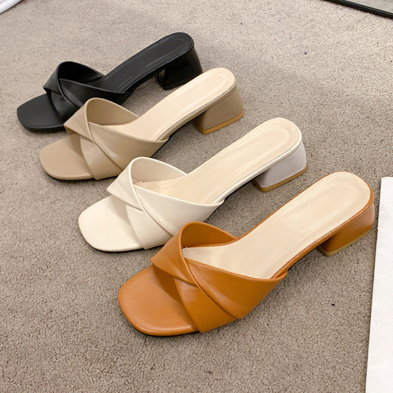 Chic Orthopedic Sandals with Unique Design