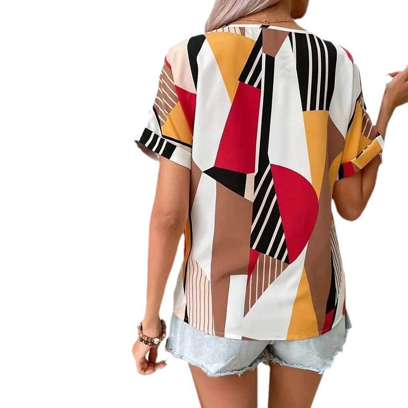 Effortlessly Elegant T-Shirt with a Timeless Design
