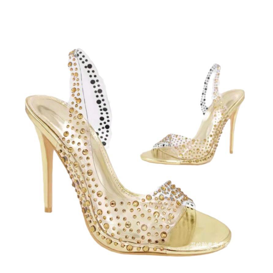 Chic Orthopedic Sandals with Unique Design