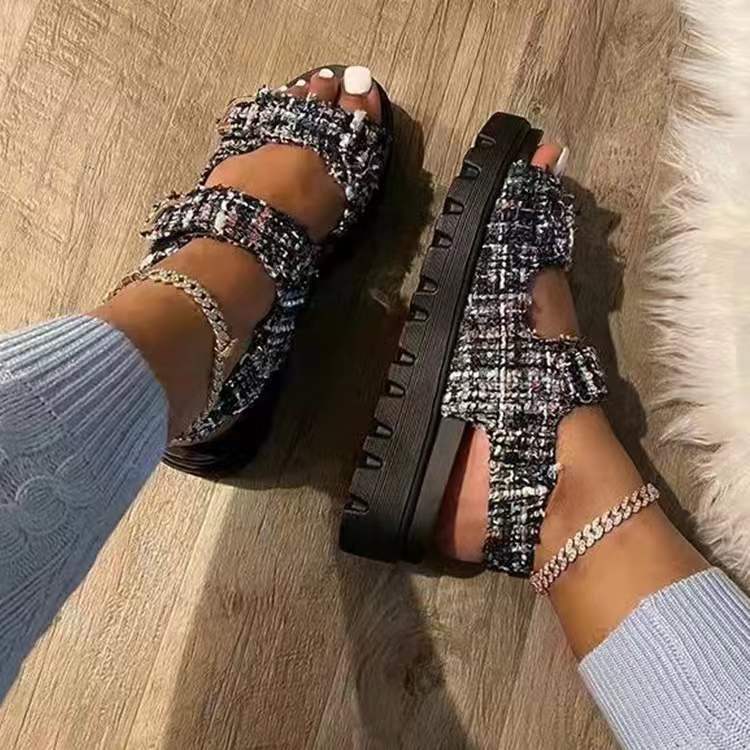 Graceful Orthopedic Sandals for Modern Look