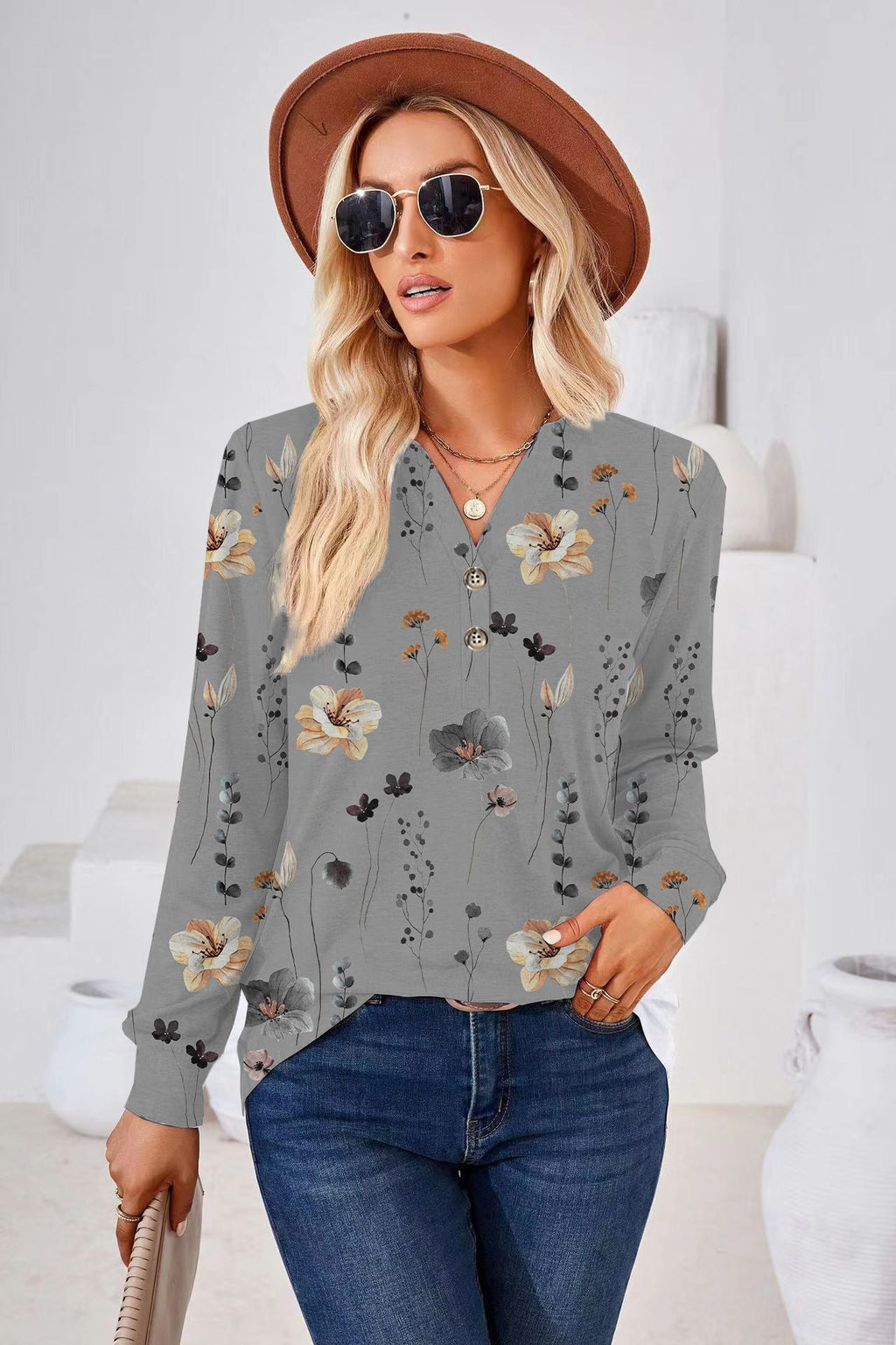 Polished Blouse with an Effortless Classic Look