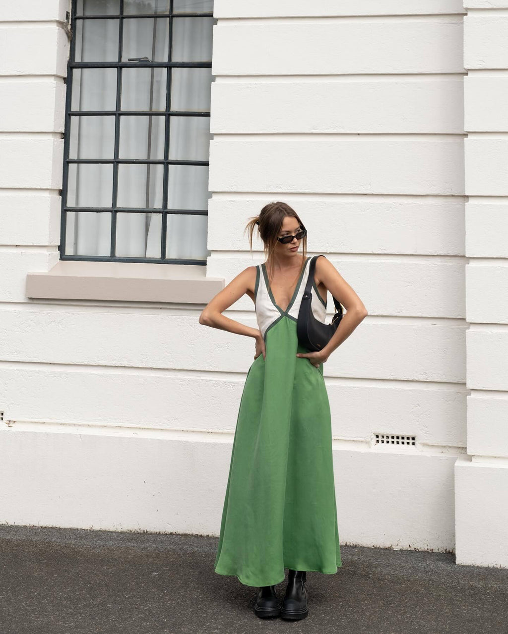 Classic Vintage Dress with a Flattering Fit
