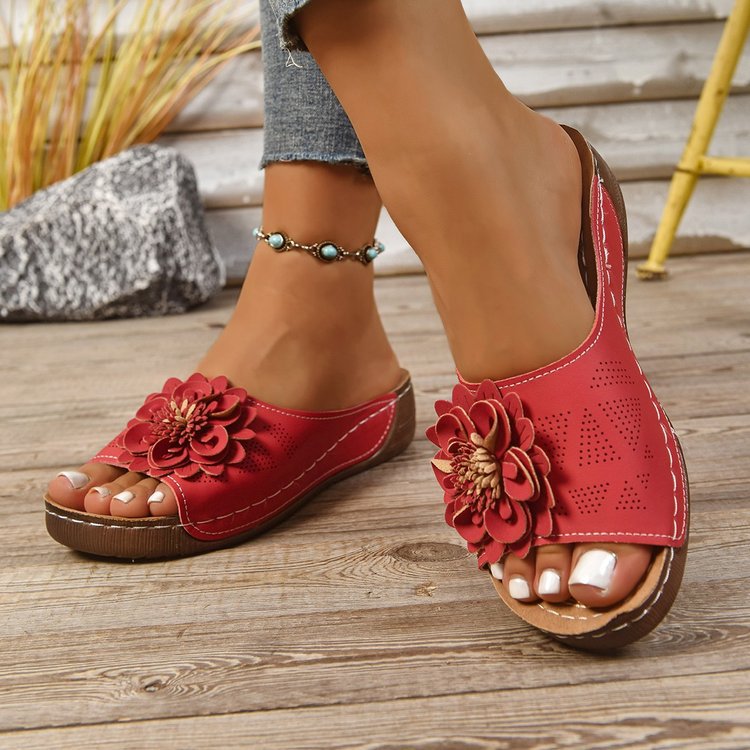 Graceful Orthopedic Sandals for Modern Look