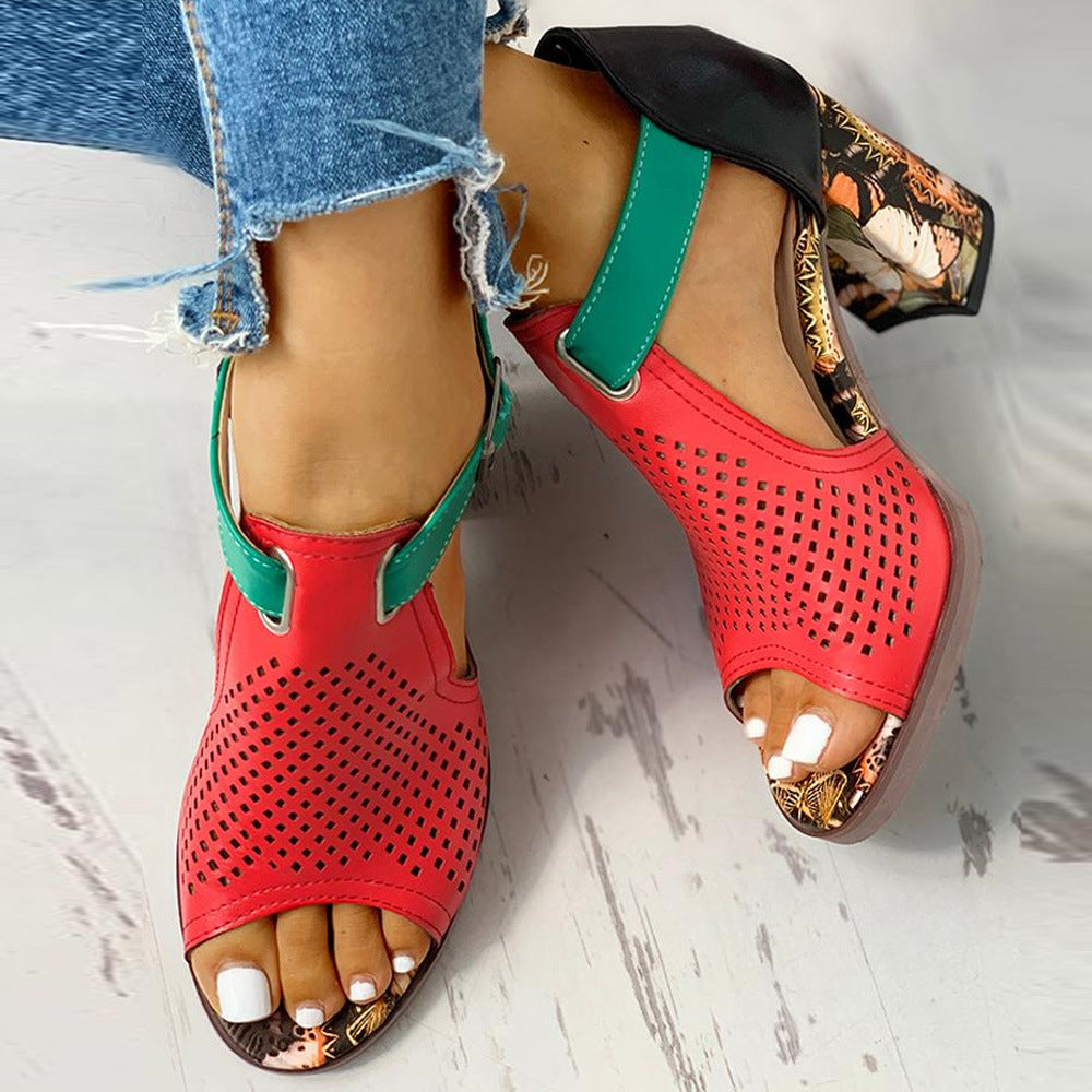 Chic Orthopedic Sandals with Unique Design