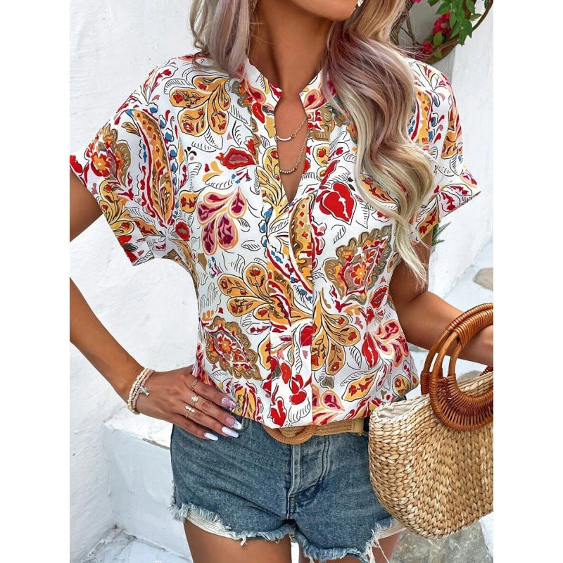 Beautifully Crafted Blouse in a Classic Style