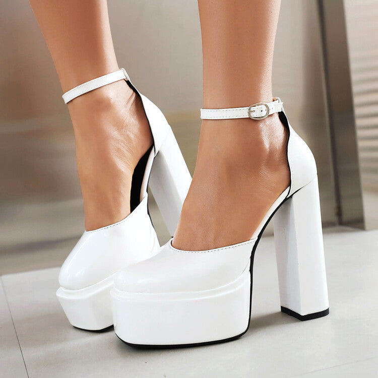 Classic Orthopedic Sandals with Timeless Style