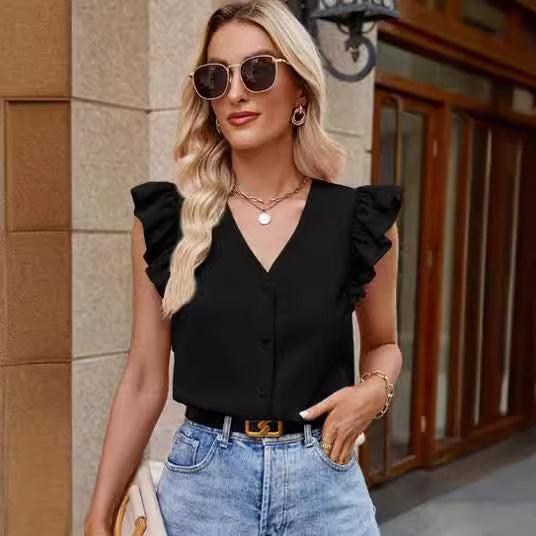 Beautifully Finished Blouse in a Timeless Design