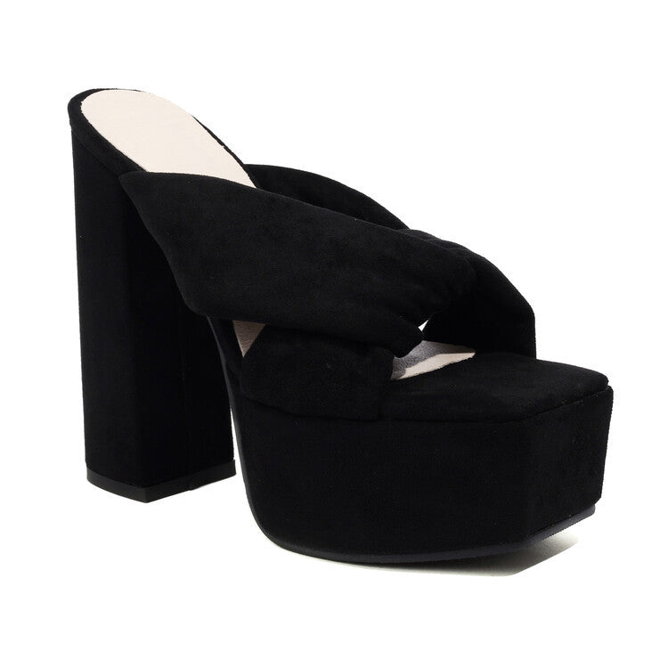 Graceful Orthopedic Sandals for Modern Look