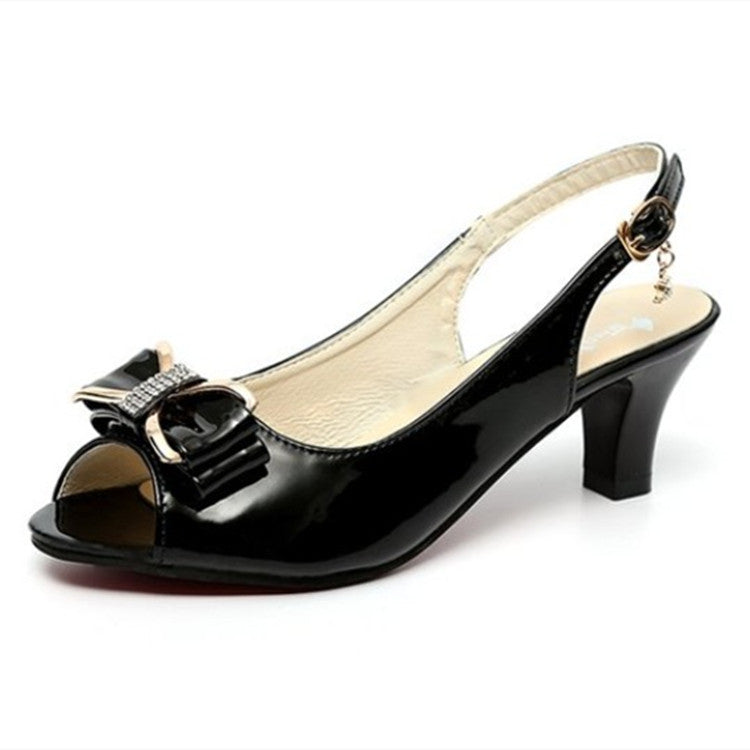 Graceful Orthopedic Sandals for Modern Look