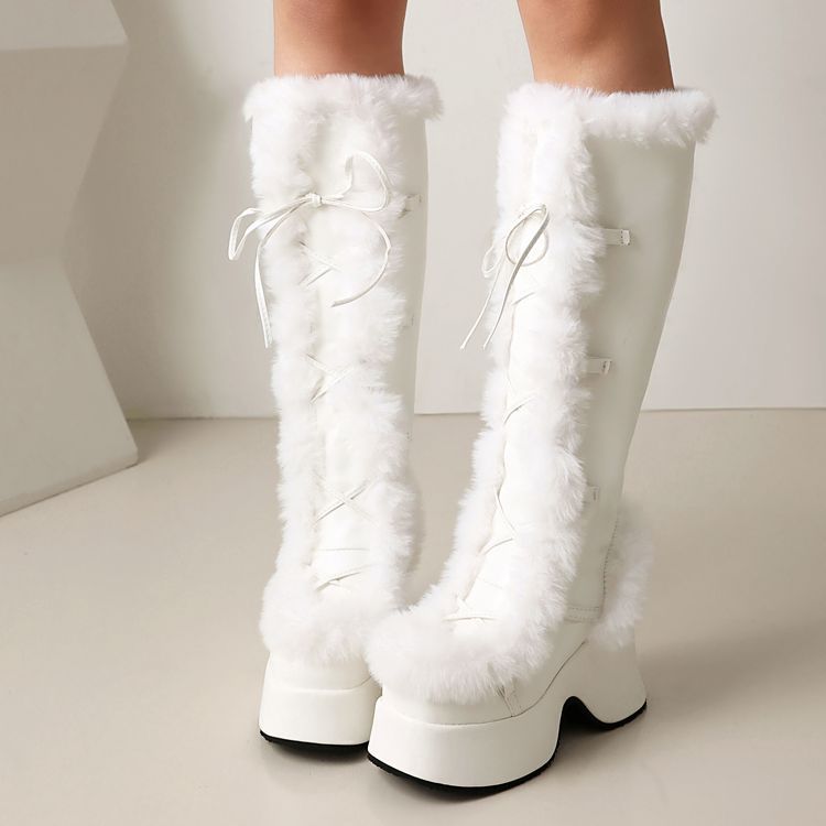 Graceful Orthopedic Boots for Modern Look