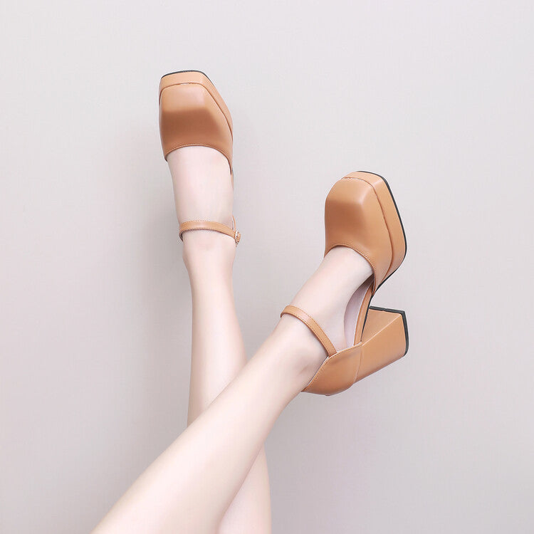 Chic Orthopedic Sandals with Unique Design