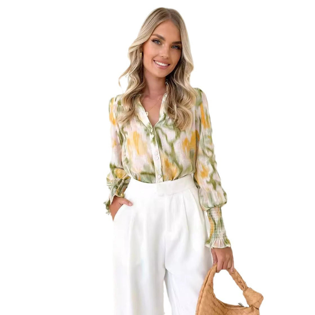 Classic Vintage Blouse with a Flattering Fit