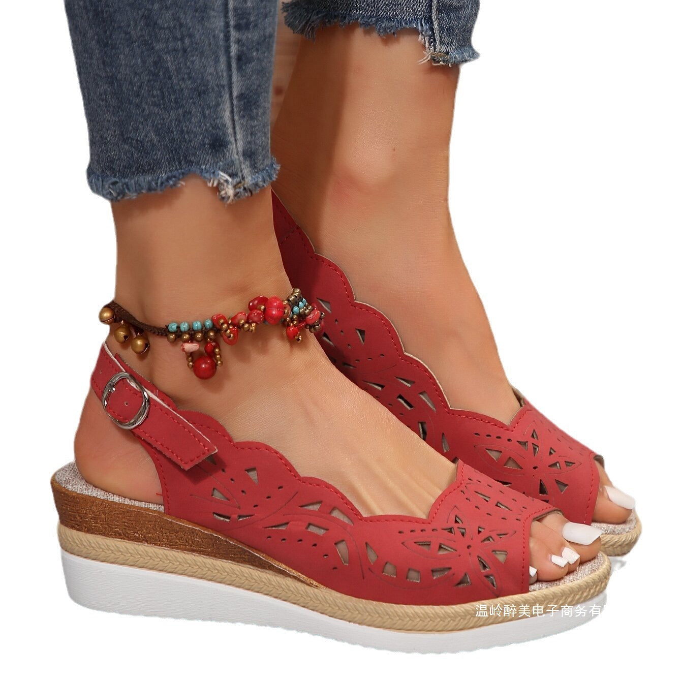 Chic Orthopedic Sandals with Unique Design