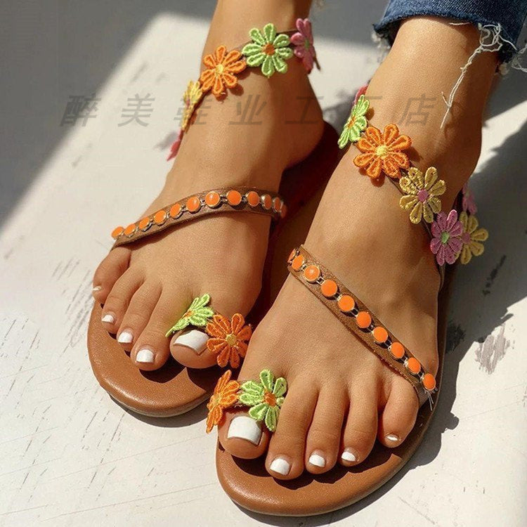 Graceful Orthopedic Sandals for Modern Look