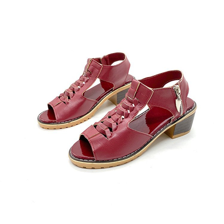 Graceful Orthopedic Sandals for Modern Look