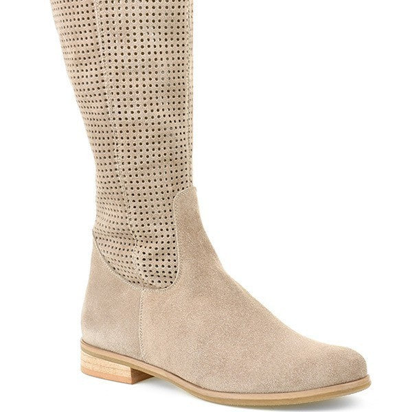 Chic Orthopedic Boots with Unique Design