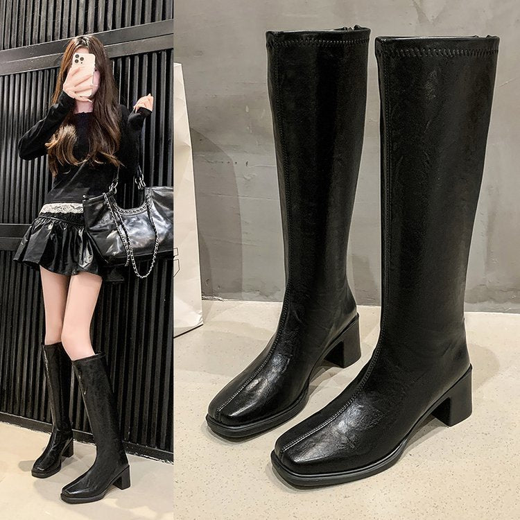 Graceful Orthopedic Boots for Modern Look