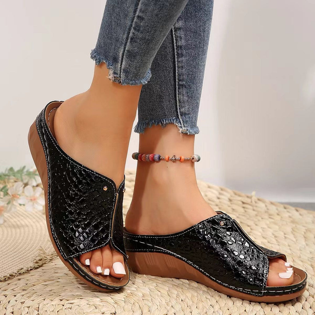 Graceful Orthopedic Sandals for Modern Look