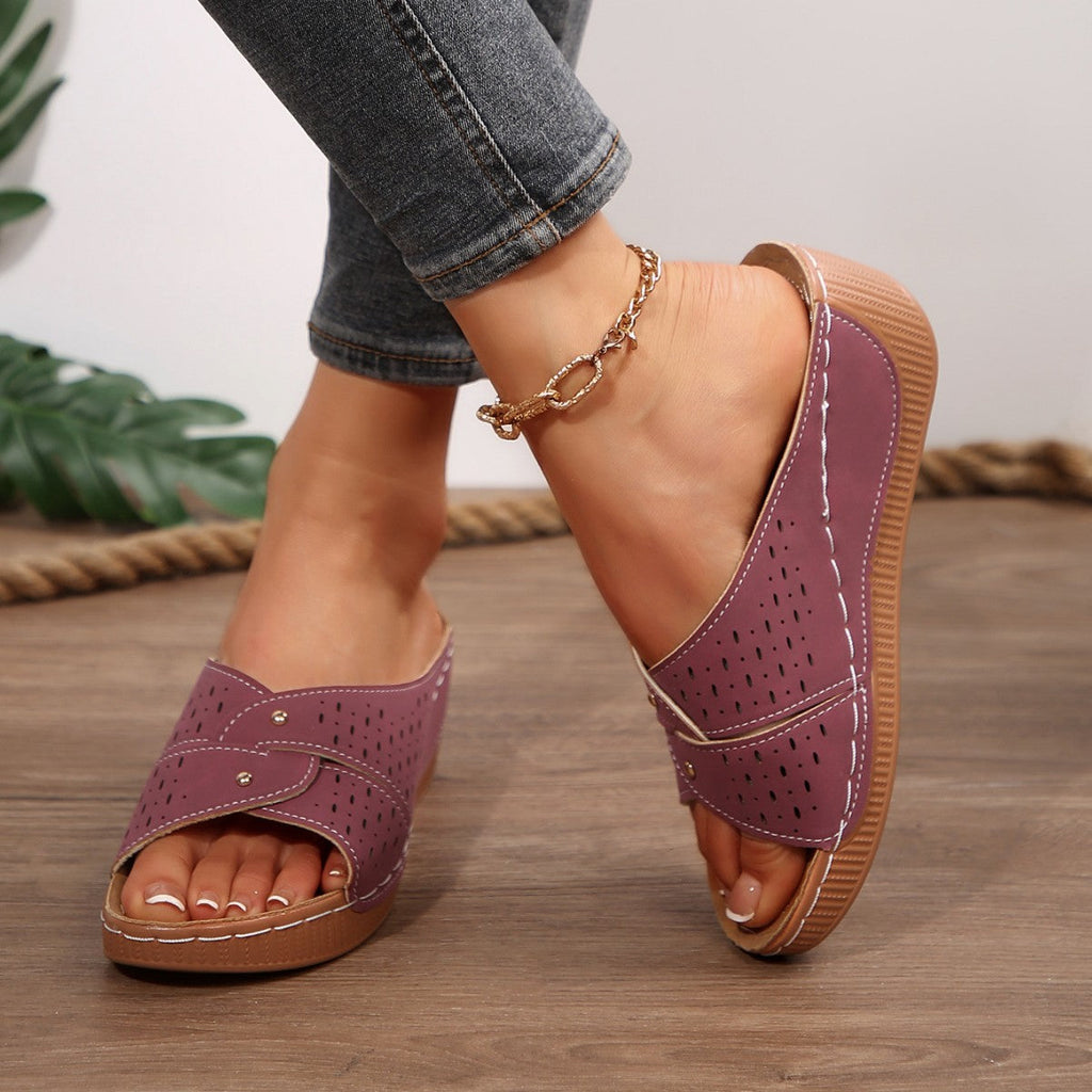 Chic Orthopedic Sandals with Unique Design
