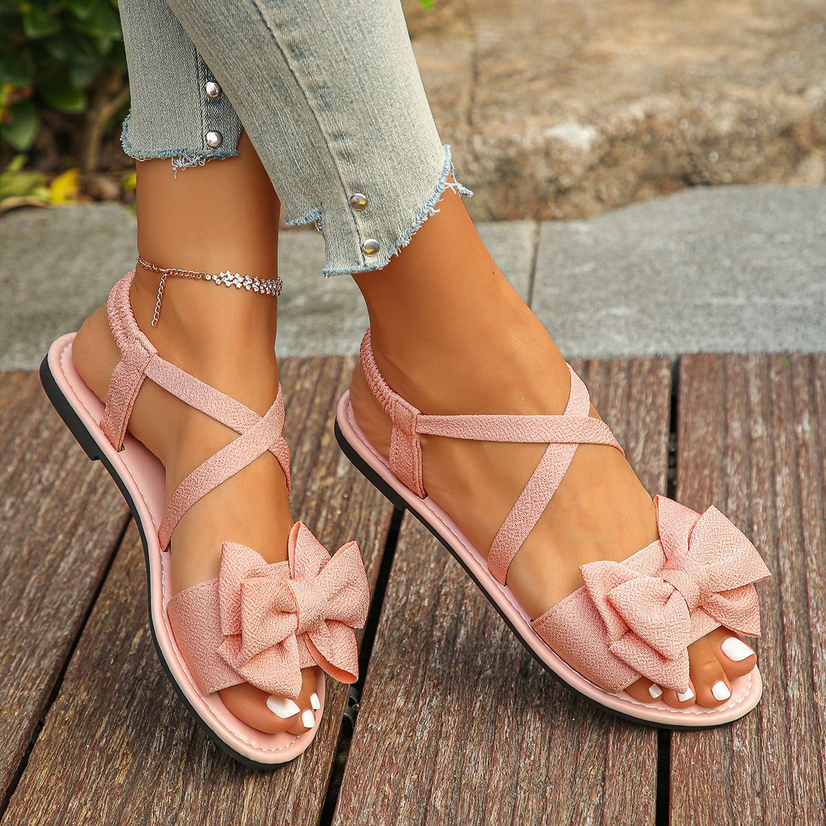 Graceful Orthopedic Sandals for Modern Look
