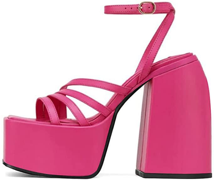 Graceful Orthopedic Sandals for Modern Look