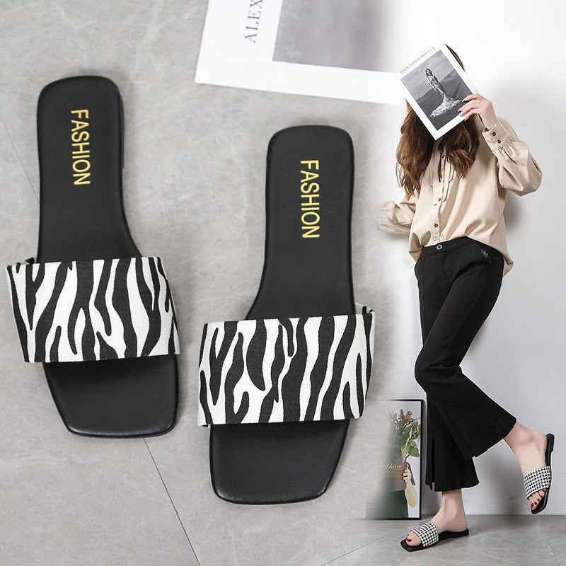 Graceful Orthopedic Sandals for Modern Look