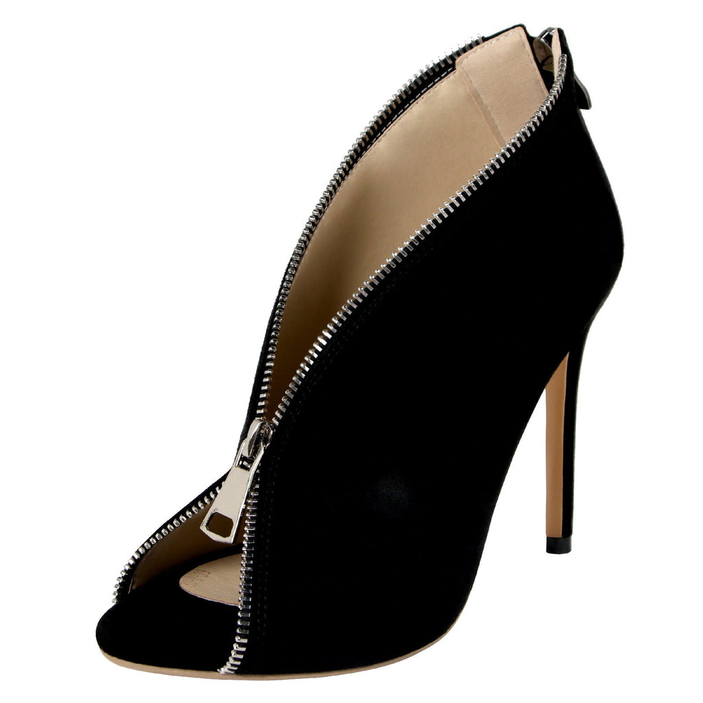 Graceful Orthopedic Sandals for Modern Look