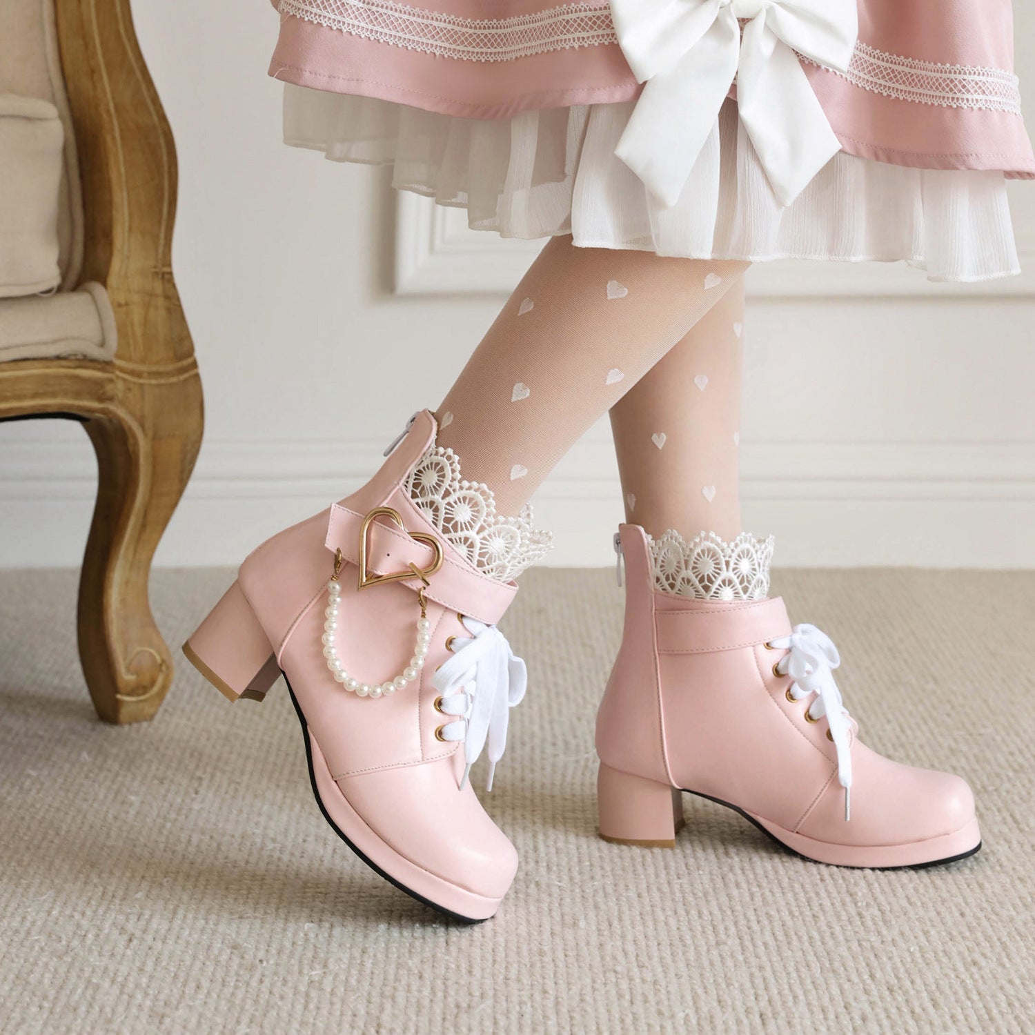 Graceful Orthopedic Boots for Modern Look