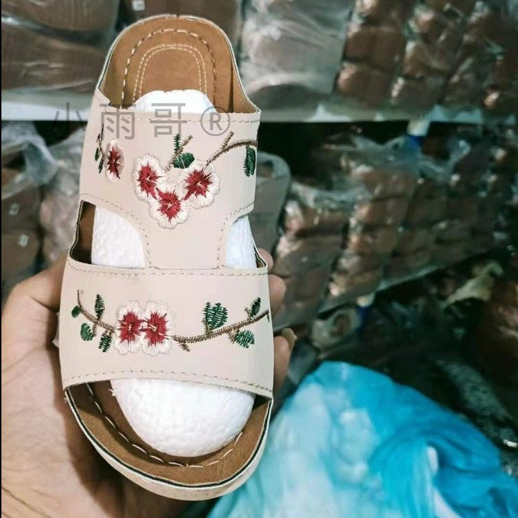 Graceful Orthopedic Sandals for Modern Look