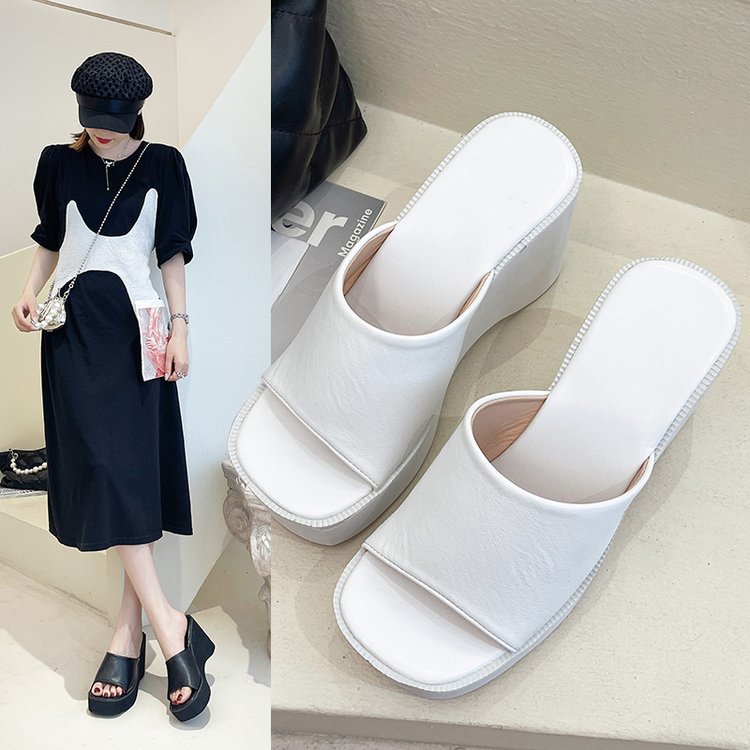 Beautifully Crafted Orthopedic Sandals